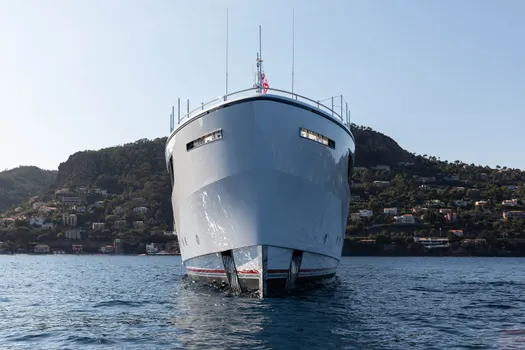 Seaflower yacht bow view