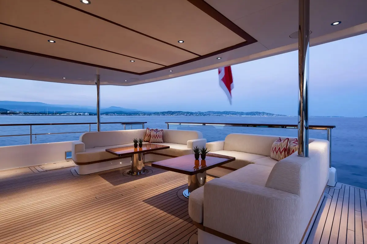 Seaflower yacht main deck aft view